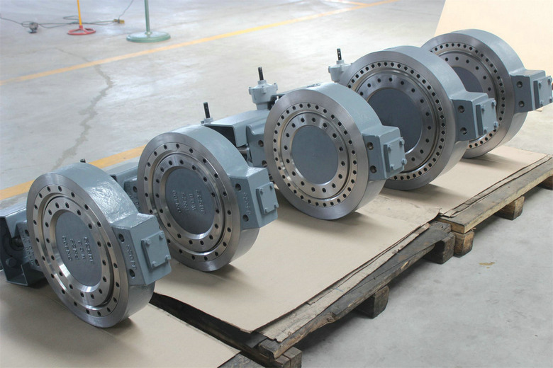 Triple eccentric butterfly valve